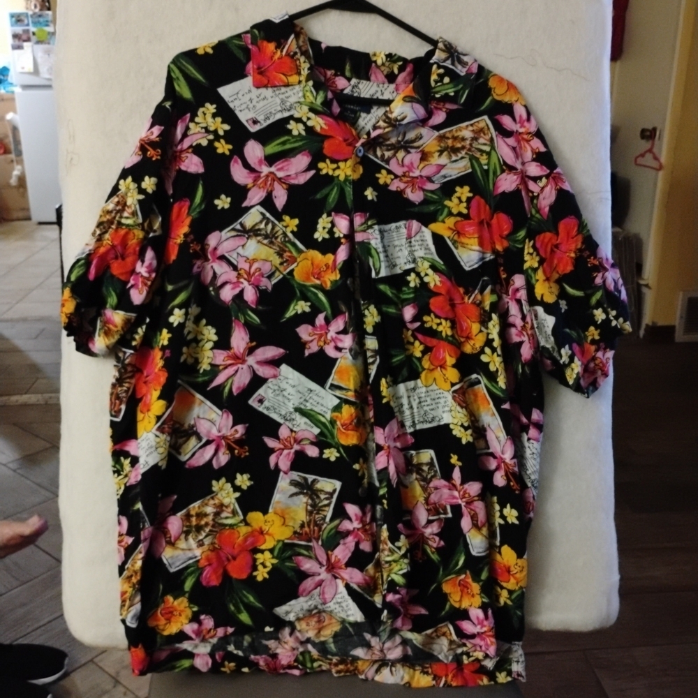George Men’s Pink Floral Tropical Hawaiian Button Up Shirt Sleeve Size Large.